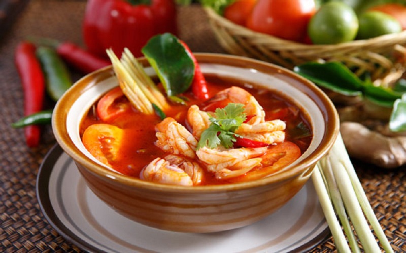 Tom Yum là món súp chua cay nổi tiếng của Thái Lan  